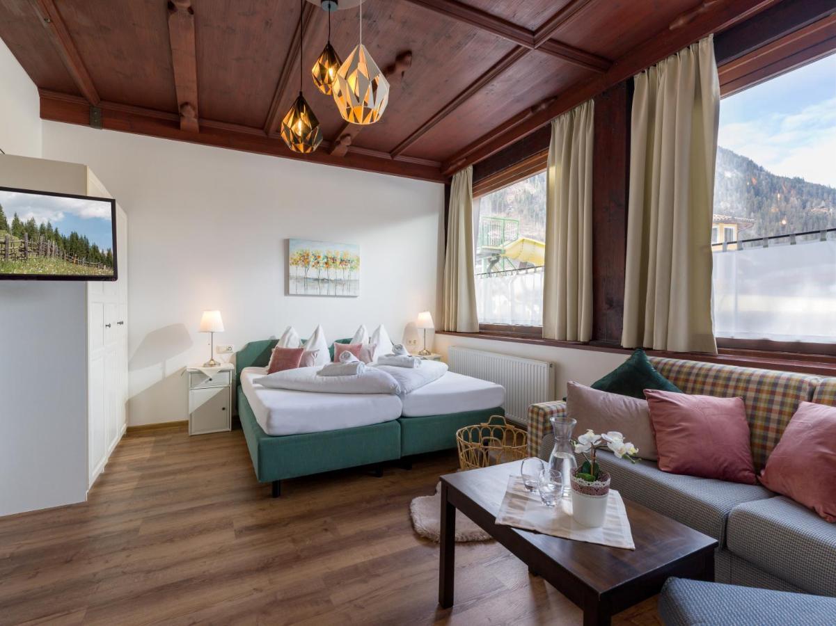 Gasthof Restaurant Waldcafe Mayrhofen Zewnętrze zdjęcie