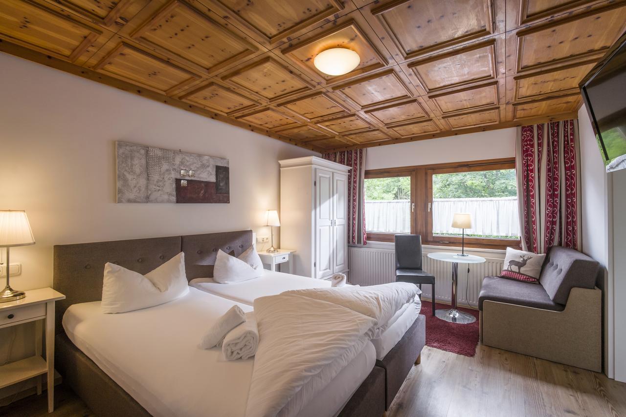 Gasthof Restaurant Waldcafe Mayrhofen Zewnętrze zdjęcie