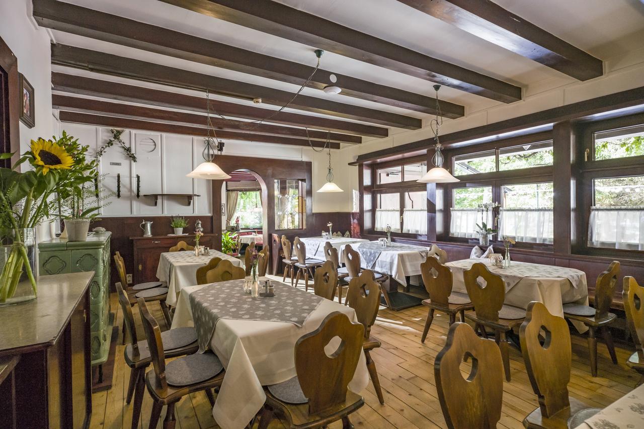 Gasthof Restaurant Waldcafe Mayrhofen Zewnętrze zdjęcie